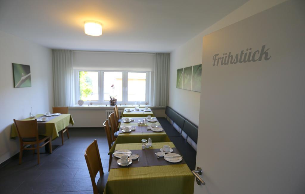 Ernst Clüsserath Weingut&Weinhotelchen Trittenheim Exterior foto